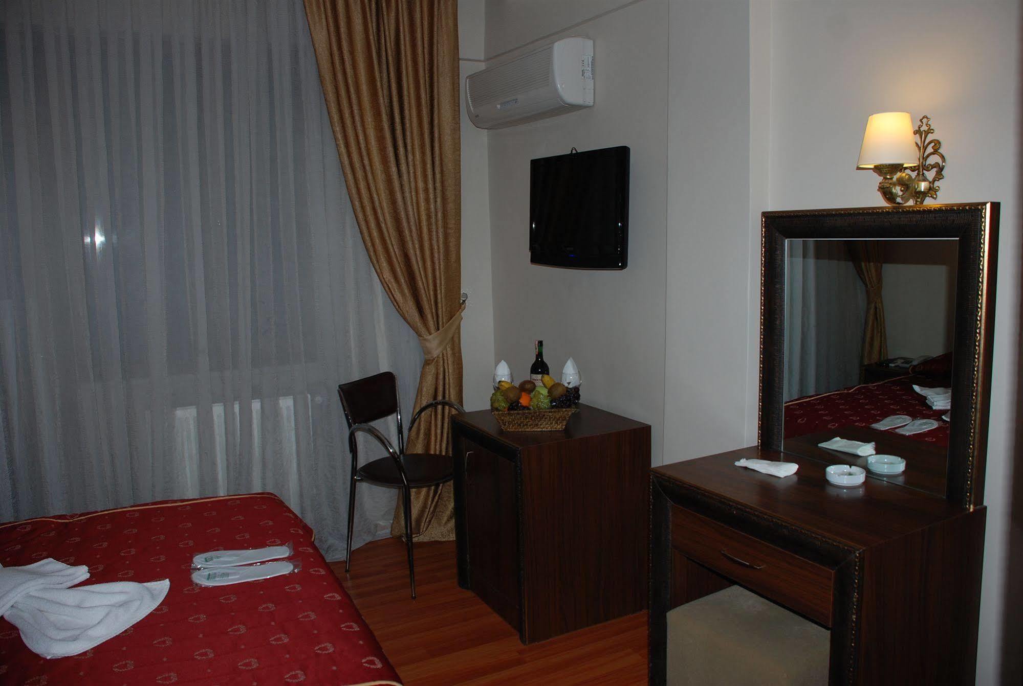 K Royal Hotel - Old City Istanbul Eksteriør billede